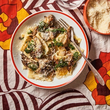 Fat noodles with pan-roasted mushrooms and crushed herb sauce