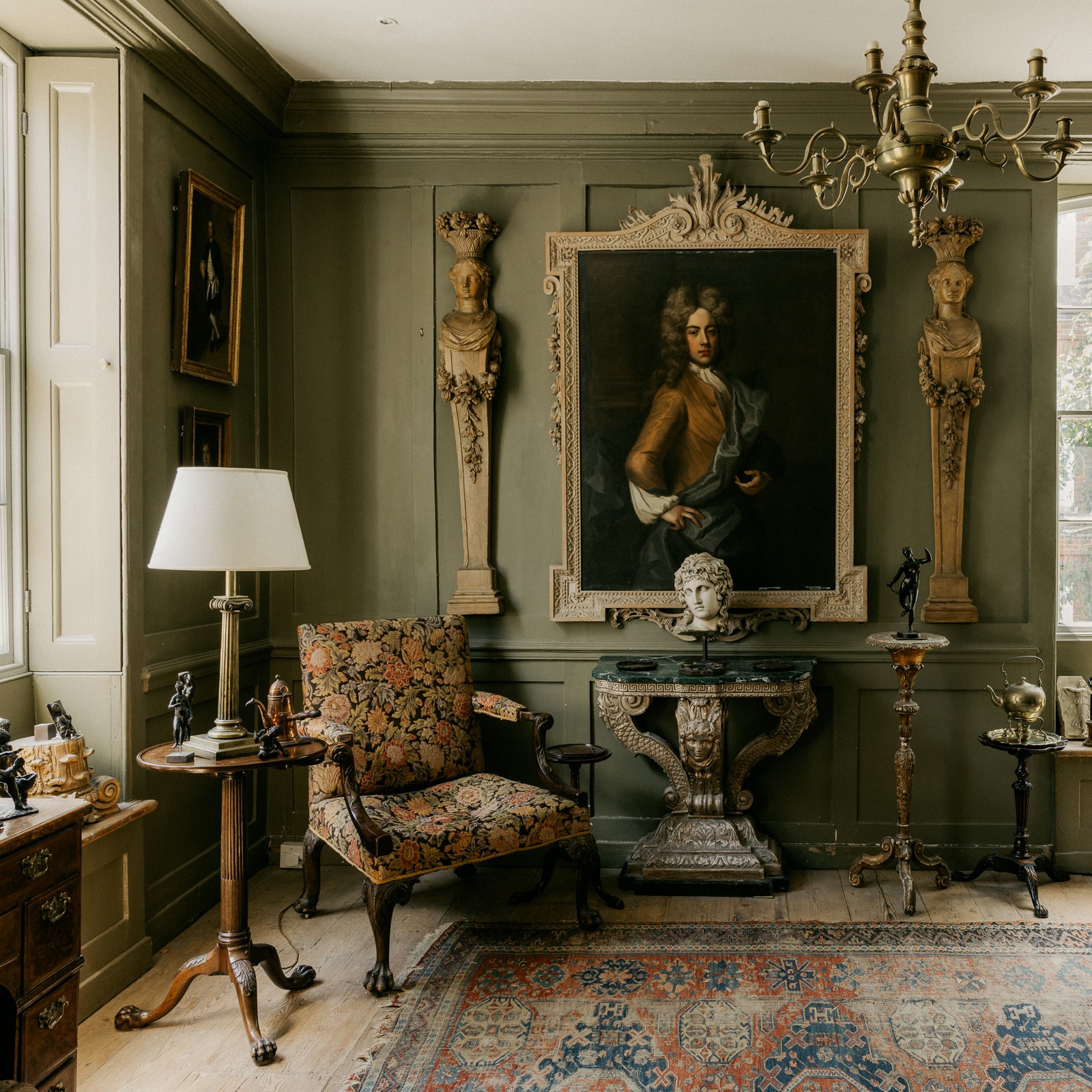 An 18th-century Spitalfields townhouse meticulously furnished and restored to period glory